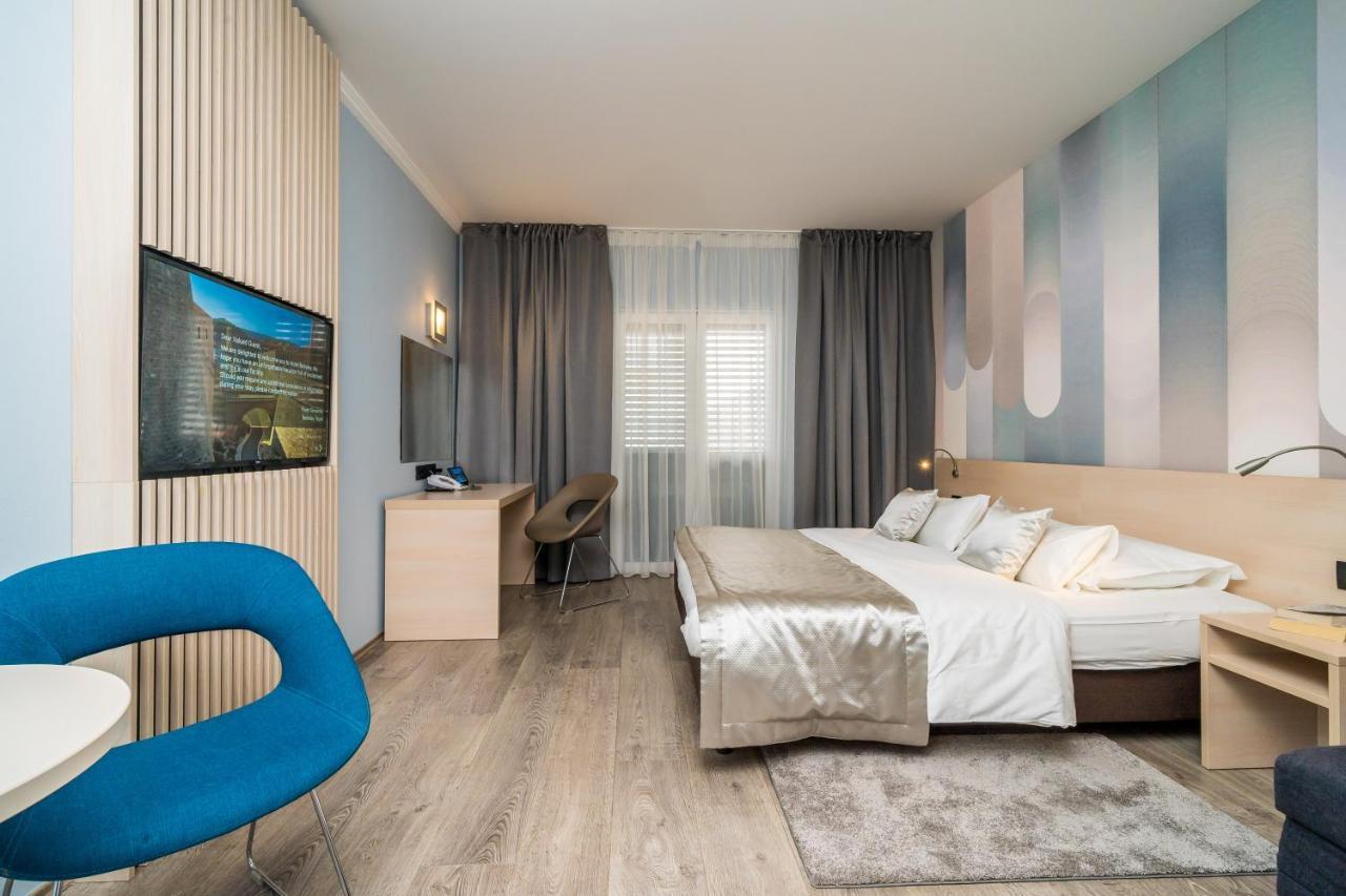 Double Room with Balcony and Sea View,1162942497:JPEG