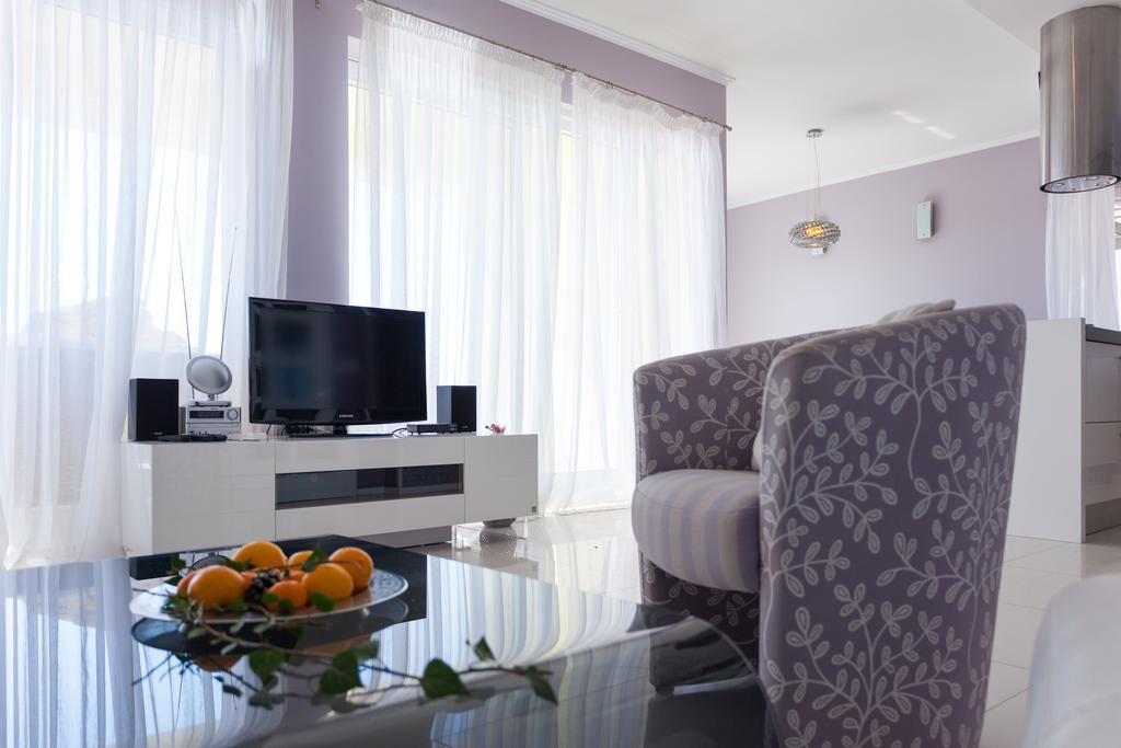 Apartment mit 3 Schlafzimmern, einer Terrasse und Meerblick