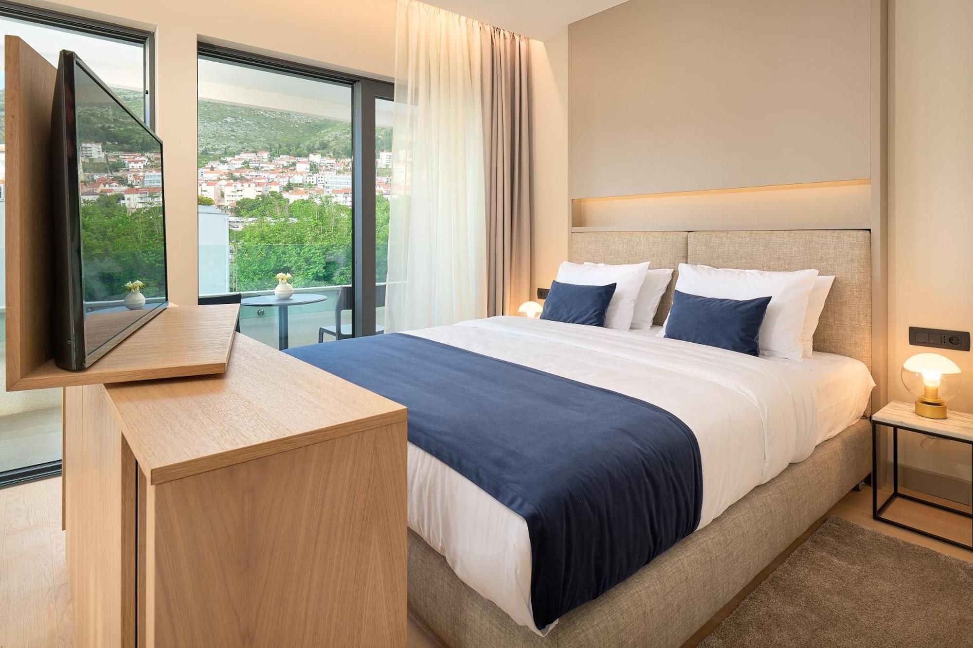 Junior Suite with Balcony,1285834141:JPEG