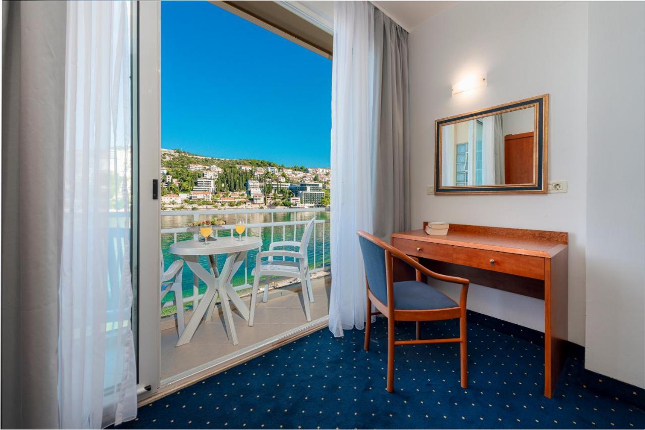 Superior Room with Balcony and Sea View,1349156120:JPEG