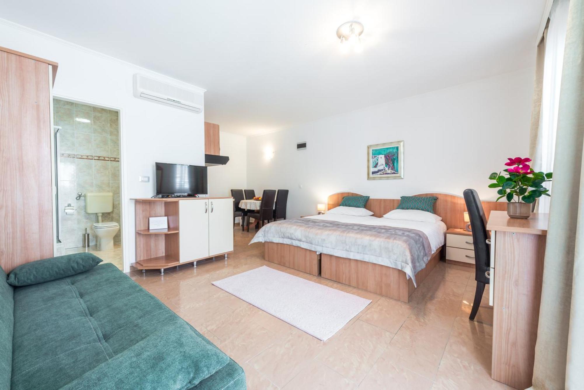Studio-Apartment