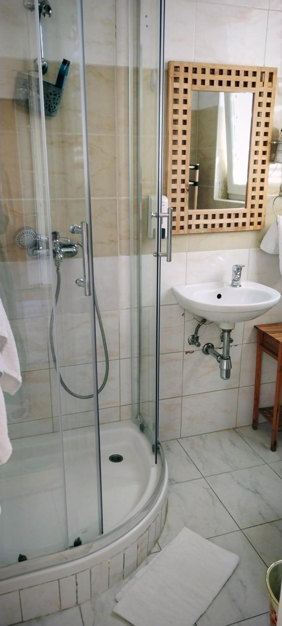 Camera Matrimoniale con Bagno Privato
