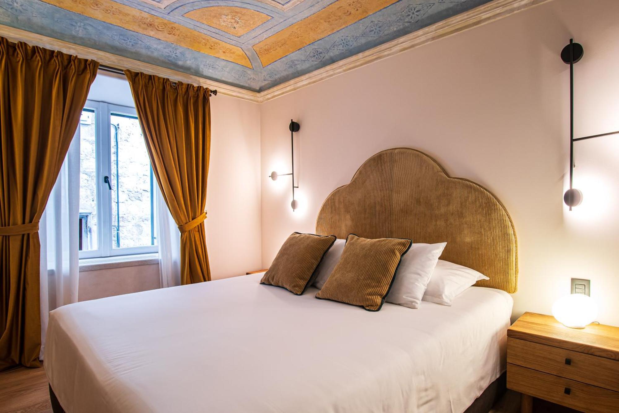 Deluxe King Room,1563017074:JPEG