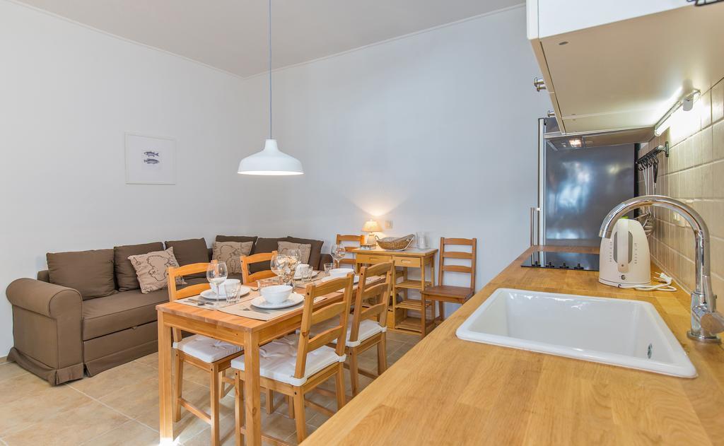 Two-Bedroom Apartment,163445733:JPEG