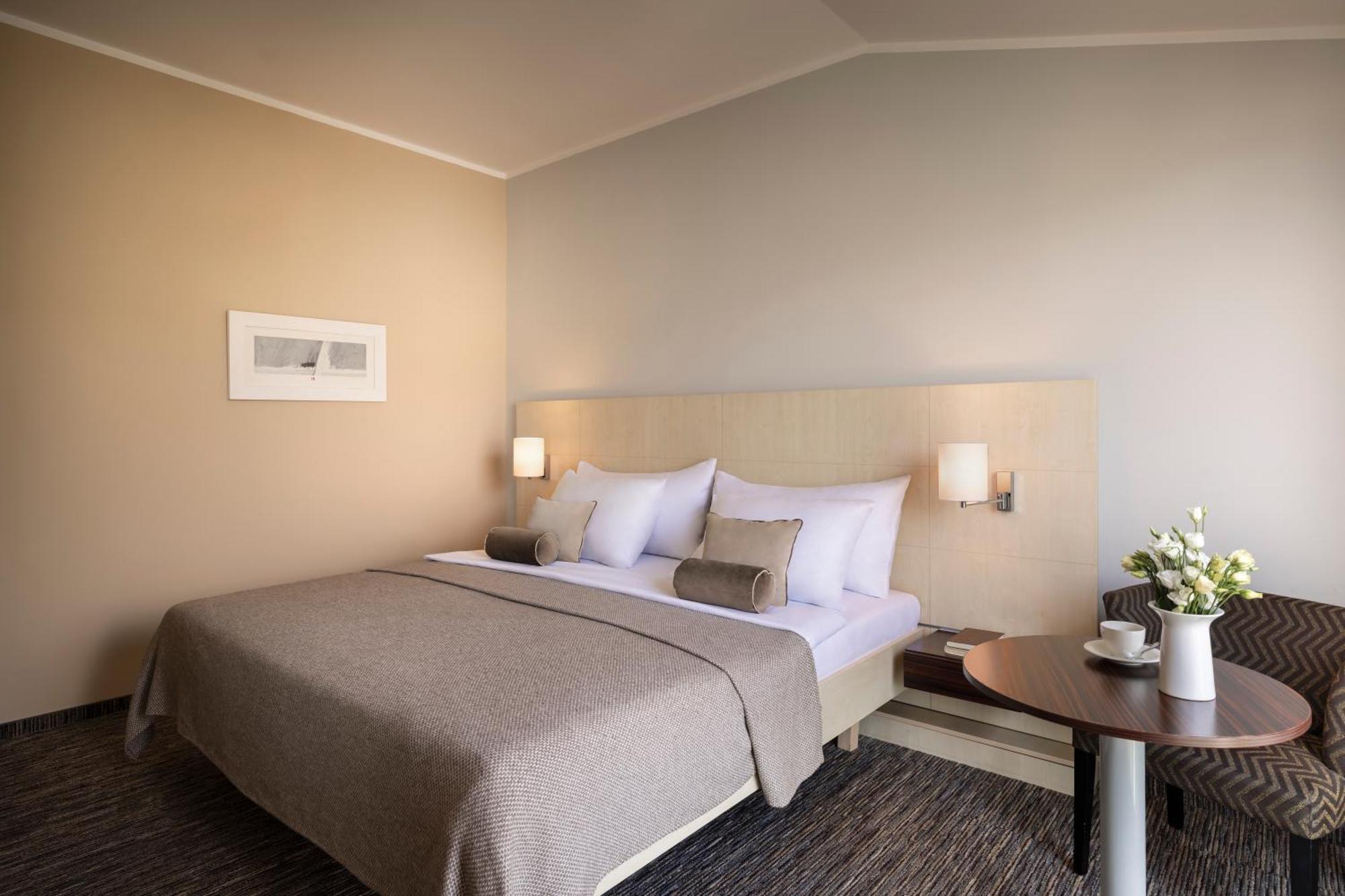 Room for 2+1,1611065120:JPEG