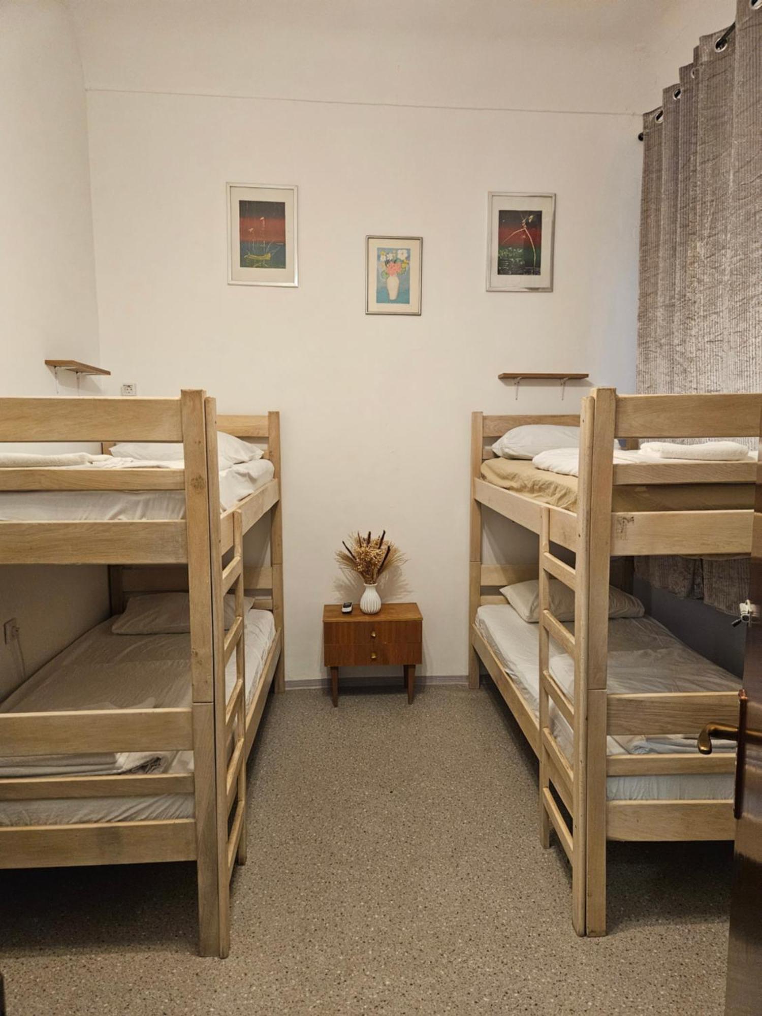 Bed in 4-Bed Mixed Dormitory Room