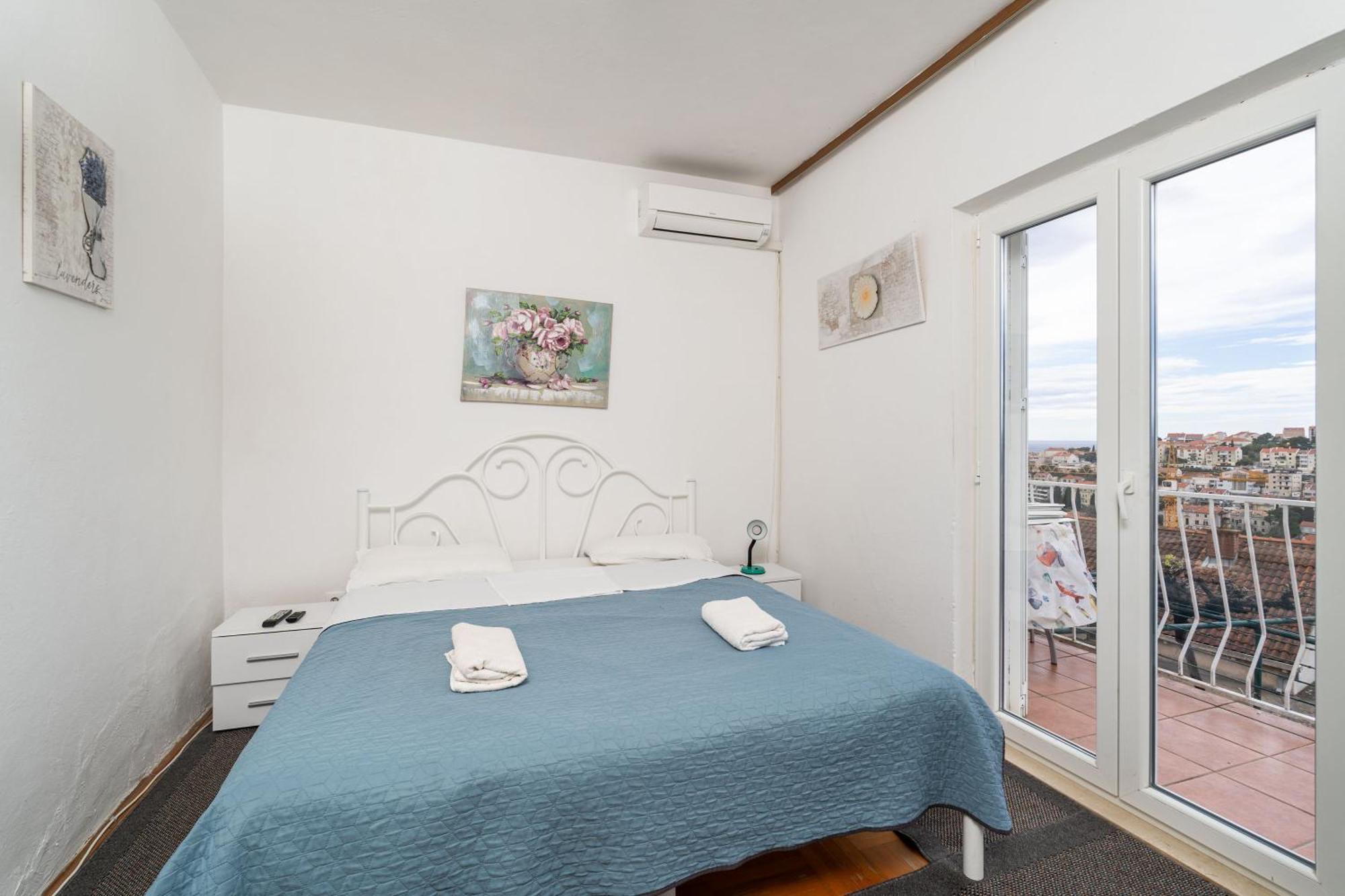 Double Room,1661154199:JPEG