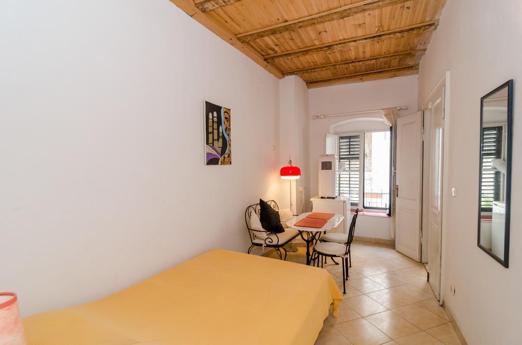 Double Room with Shared Terrace and City View