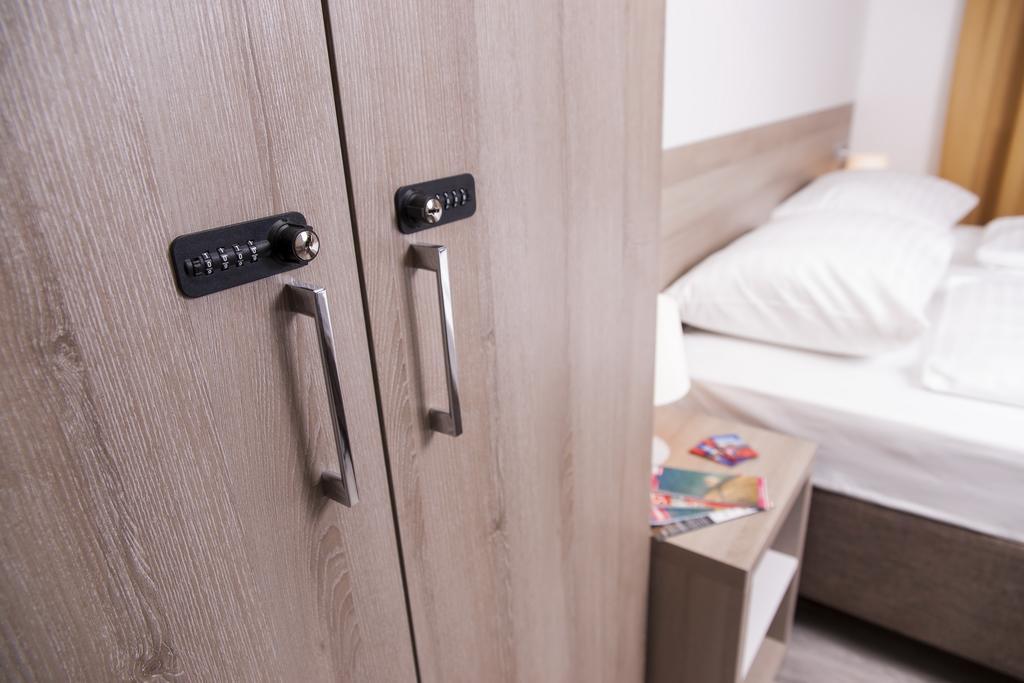 Double or Twin Room,226577585:JPEG