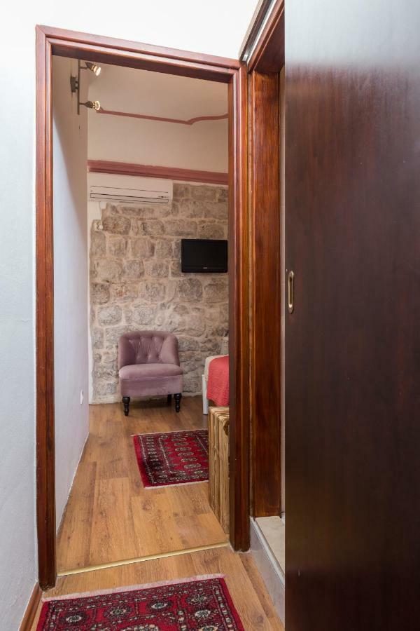 Single Room Bathroom