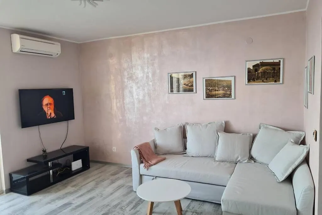 Lacroma Apartment-1