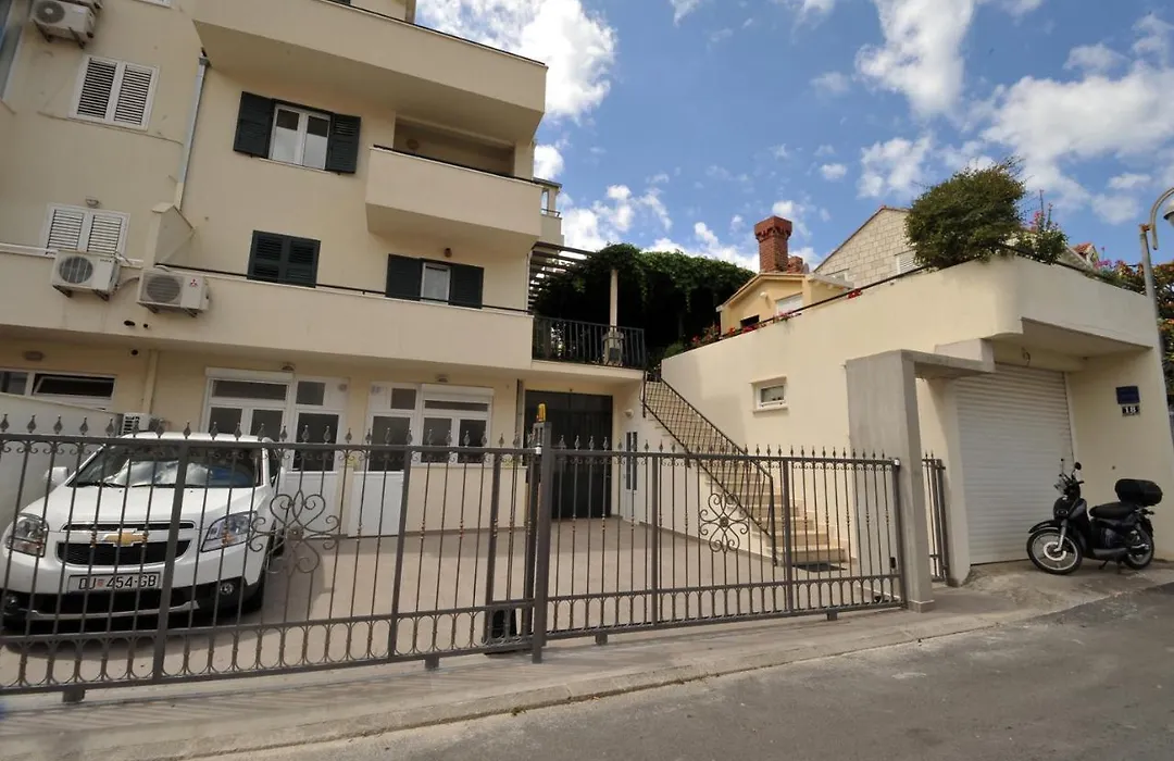 Apartments Petra-1
