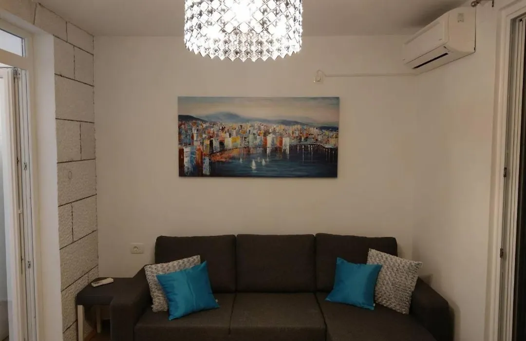 Apartment Hitri-1