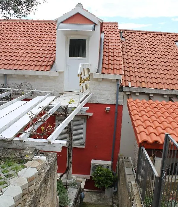 Casa Del Gallo-1