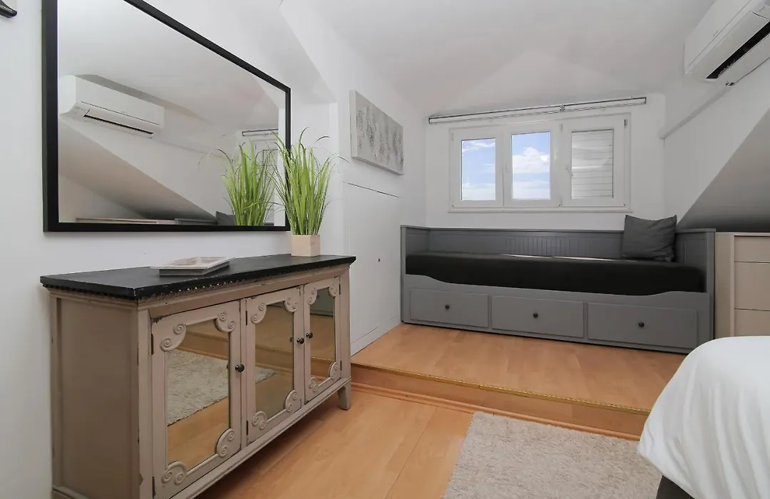 Spacious 2 Bedroom Apt Luxeview- Oldtownview, 10Min To Town-1