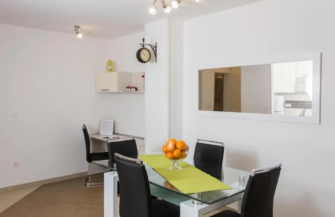 Apartment Pekoc-1