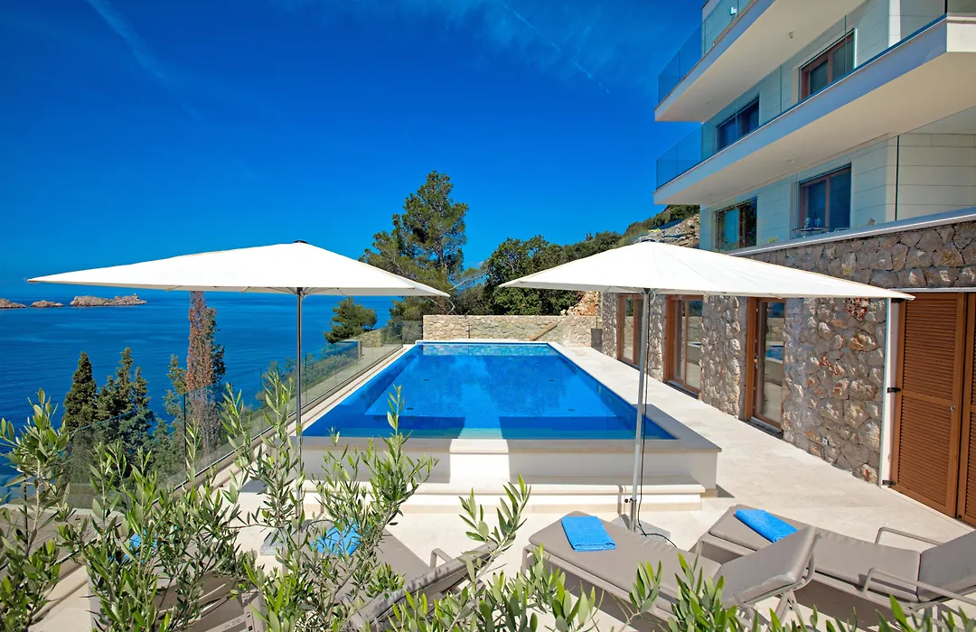 Hotel More (Adults Only)-1
