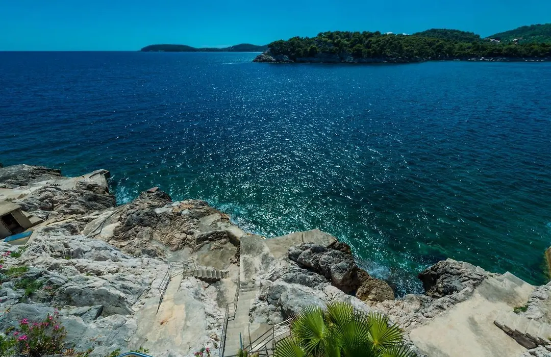 Villa Vacanza Dubrovnik - Five Bedroom Villa With Private Sea Access-1