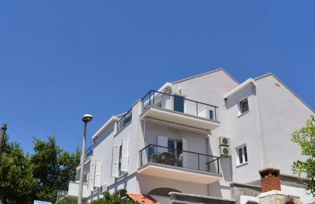 Apartments Marlin Blue-1