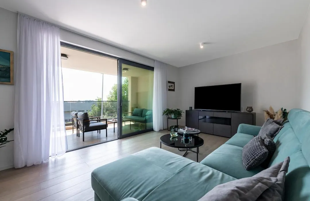 Apartment Mint-1