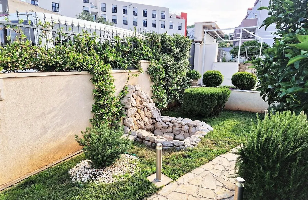 Rooms Franica-1