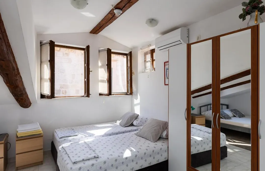 B&B Buza House-1