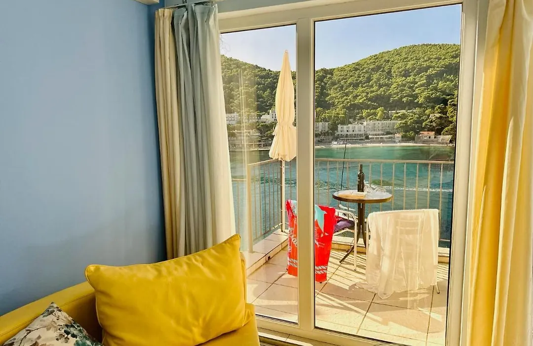 Dubrovnik Apartments Beach Front One Bedroom (Adults Only)-1