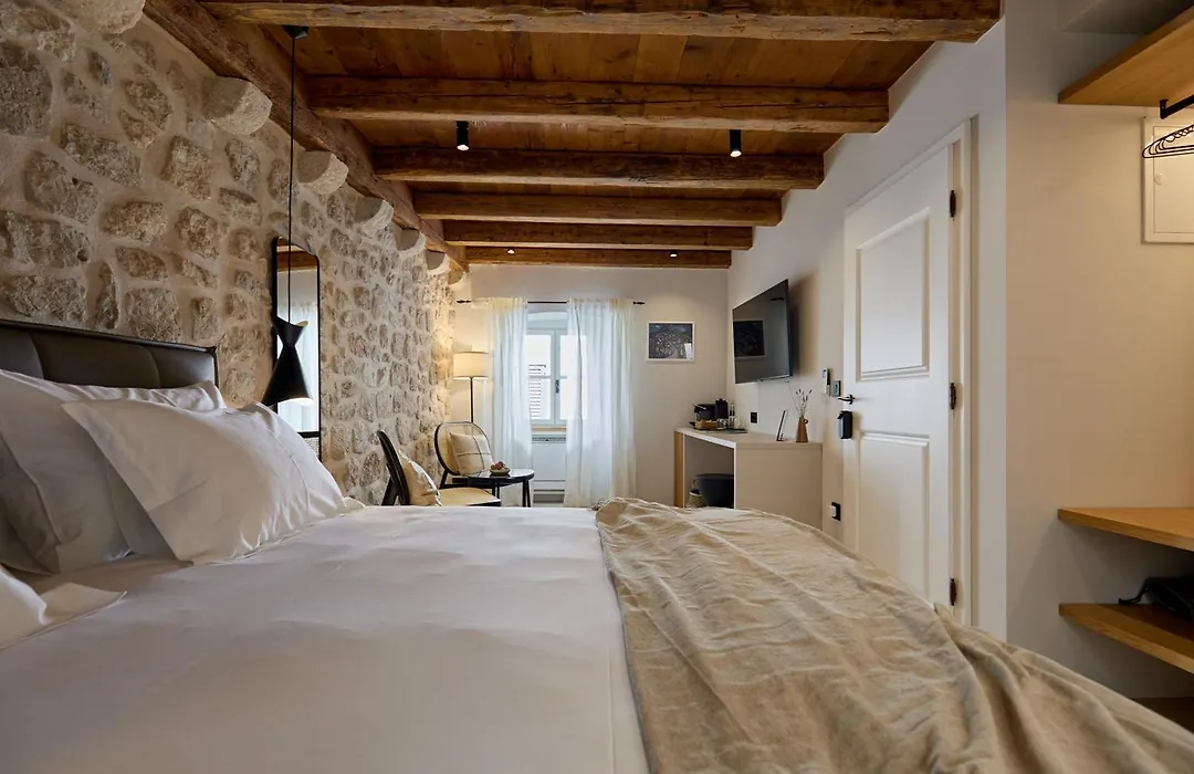 Modern Stone House, Luxury Suites In Dubrovnik Old Town-1