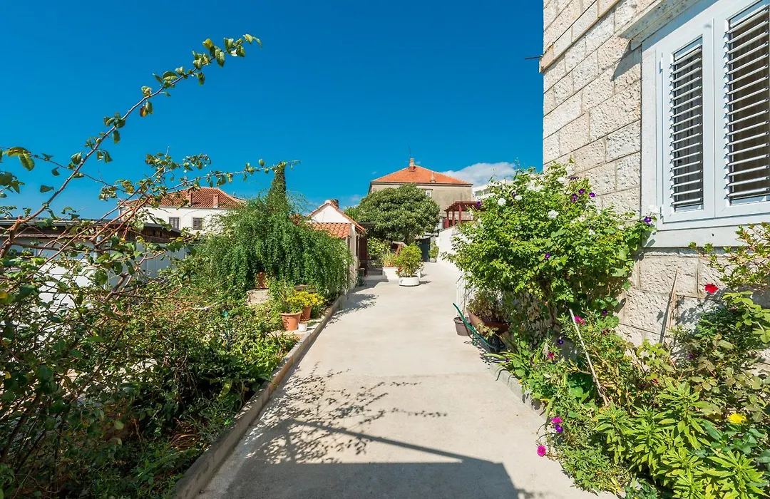 Apartments Miljas-1