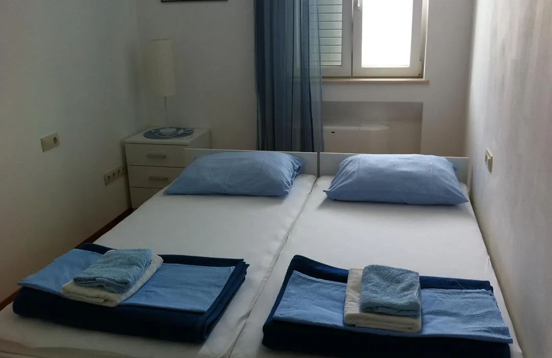 Apartments Laus-1