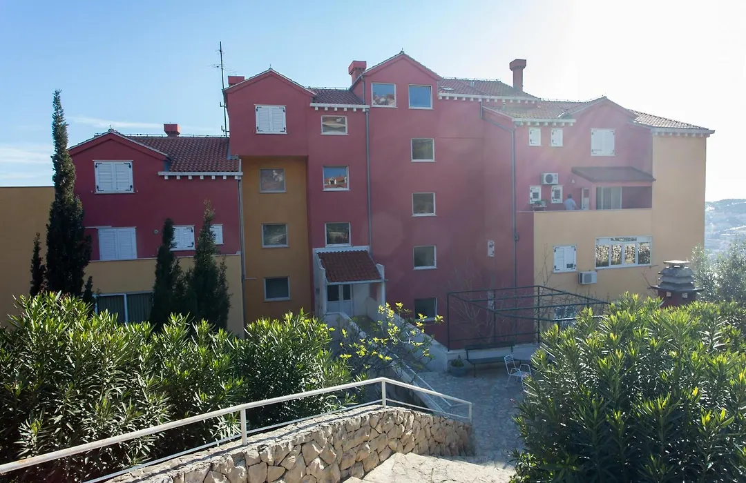 Apartment Nikol-1