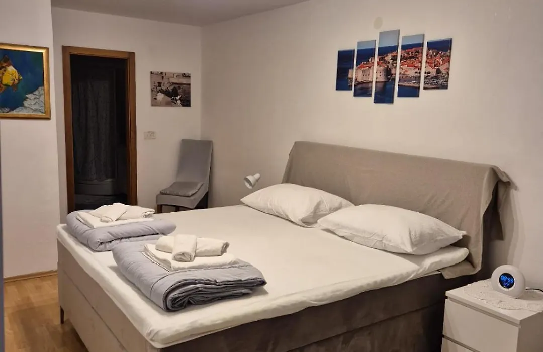 Apartment Mihael-1