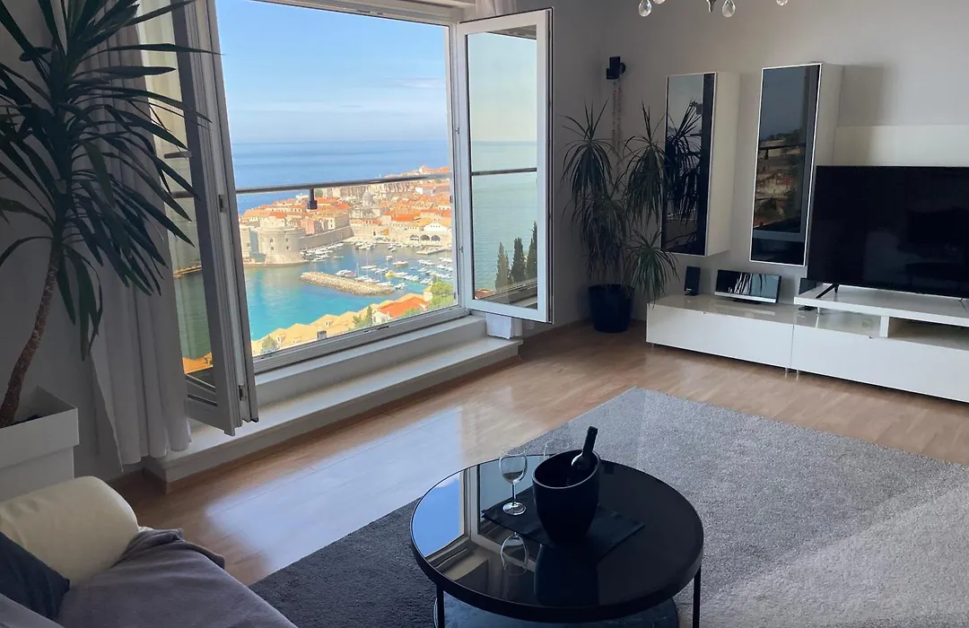 Apartment Laura,Amazing View,Parking!-1