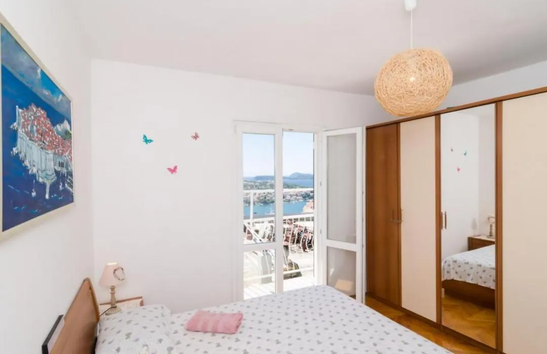 Ivo Guest House-1