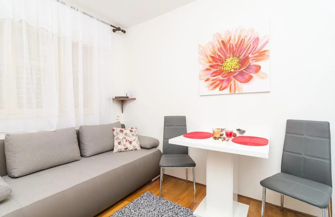 Apartment Adea-1