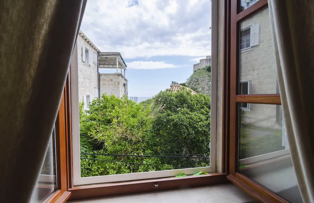 Rooms Lovrijenac-1