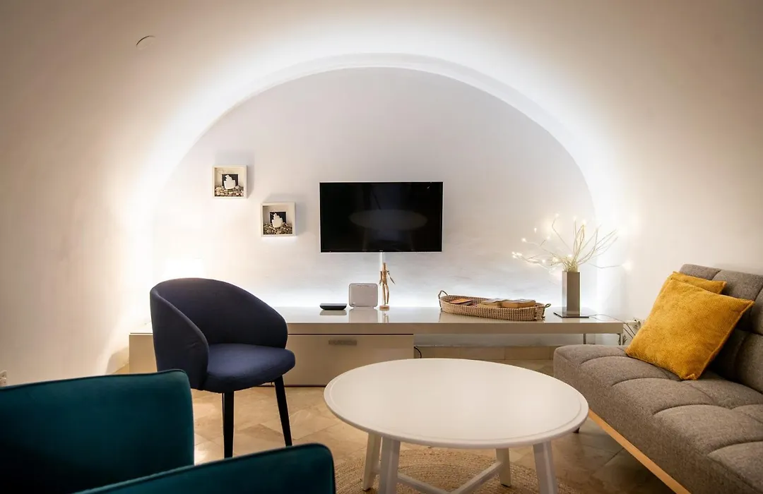 Luan Old Town Apartment By Duhomes-1