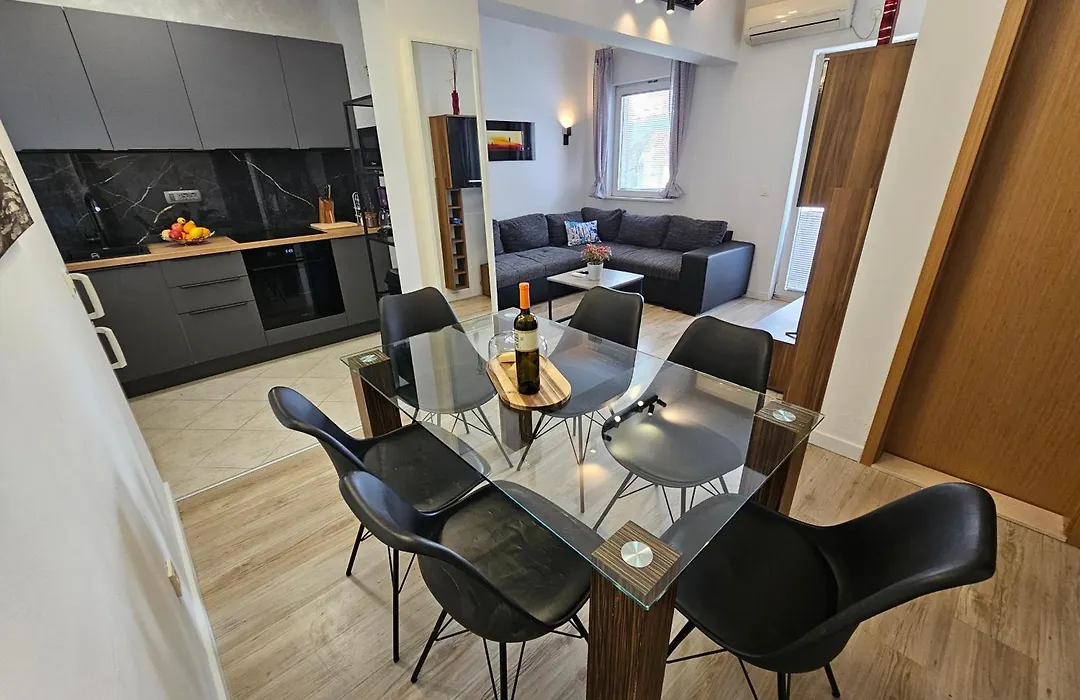 Vukosav Family Apartments And Rooms-1