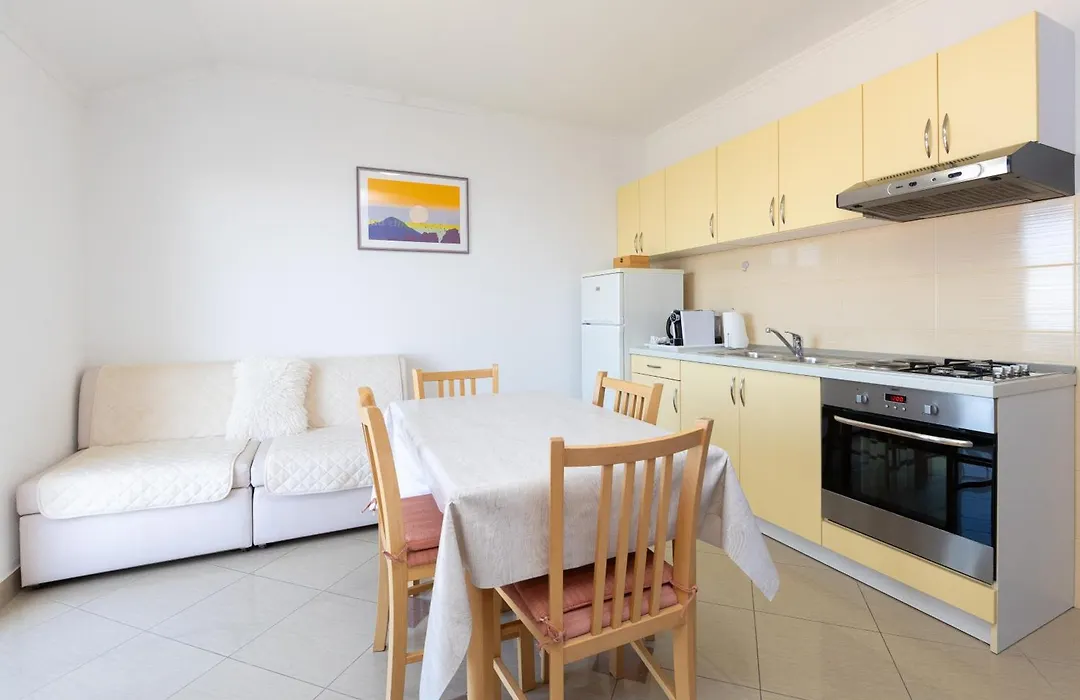 Apartments Baltazar With Sea View&Jacuzzi-1