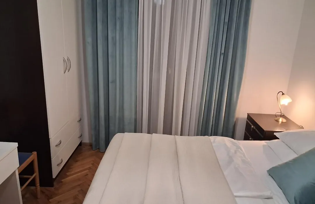 Rooms Radic-1
