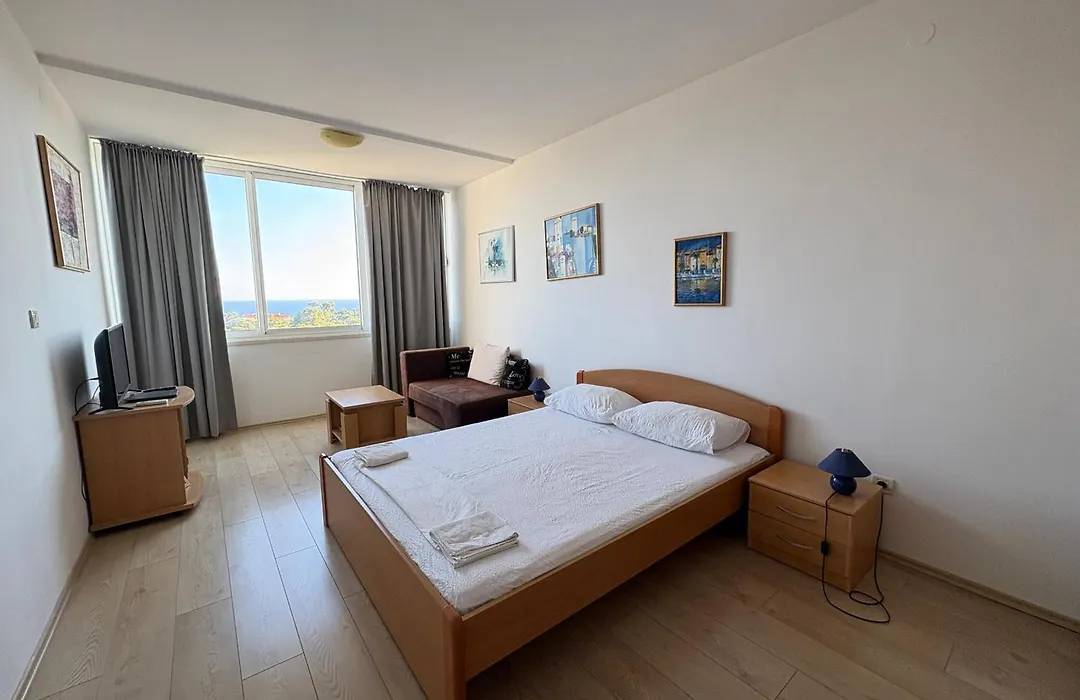 Studio Apartment The Sun-1