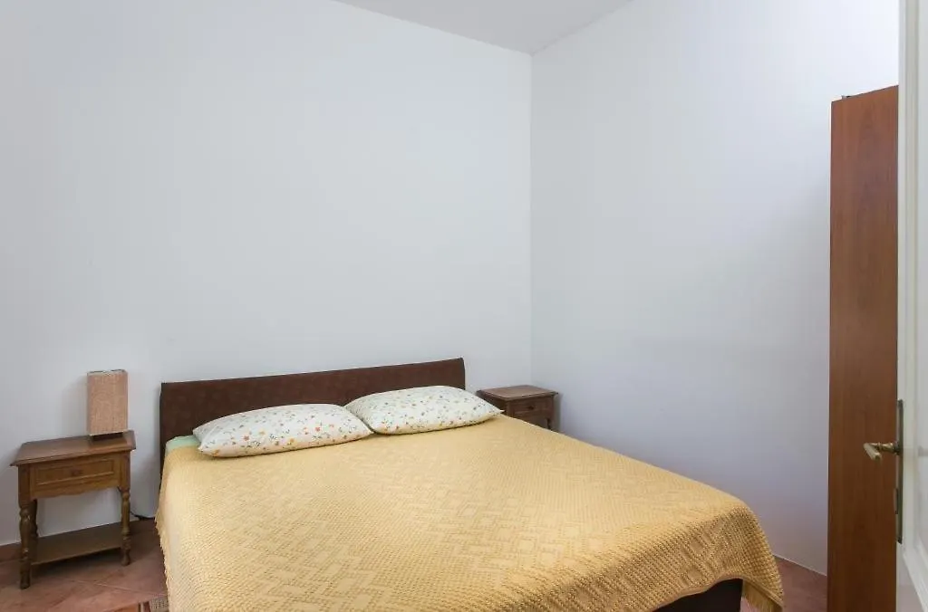 Apartment Tranquilo-1