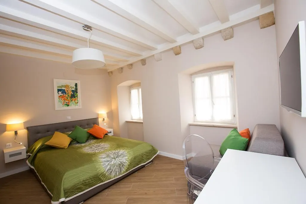 Villa Flores Room-1