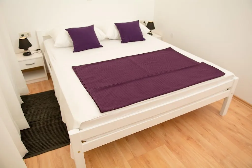 Room Placeforyou-1