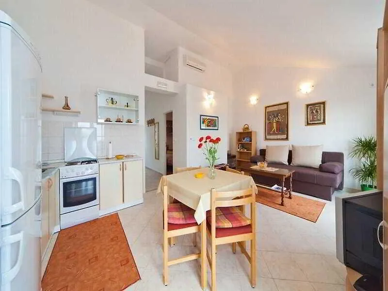Apartments Cvjetkovic-1