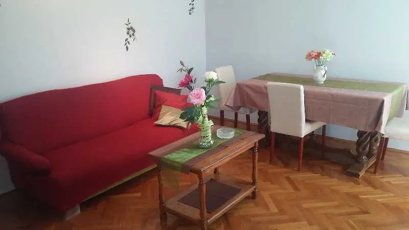 Apartman Perone-1