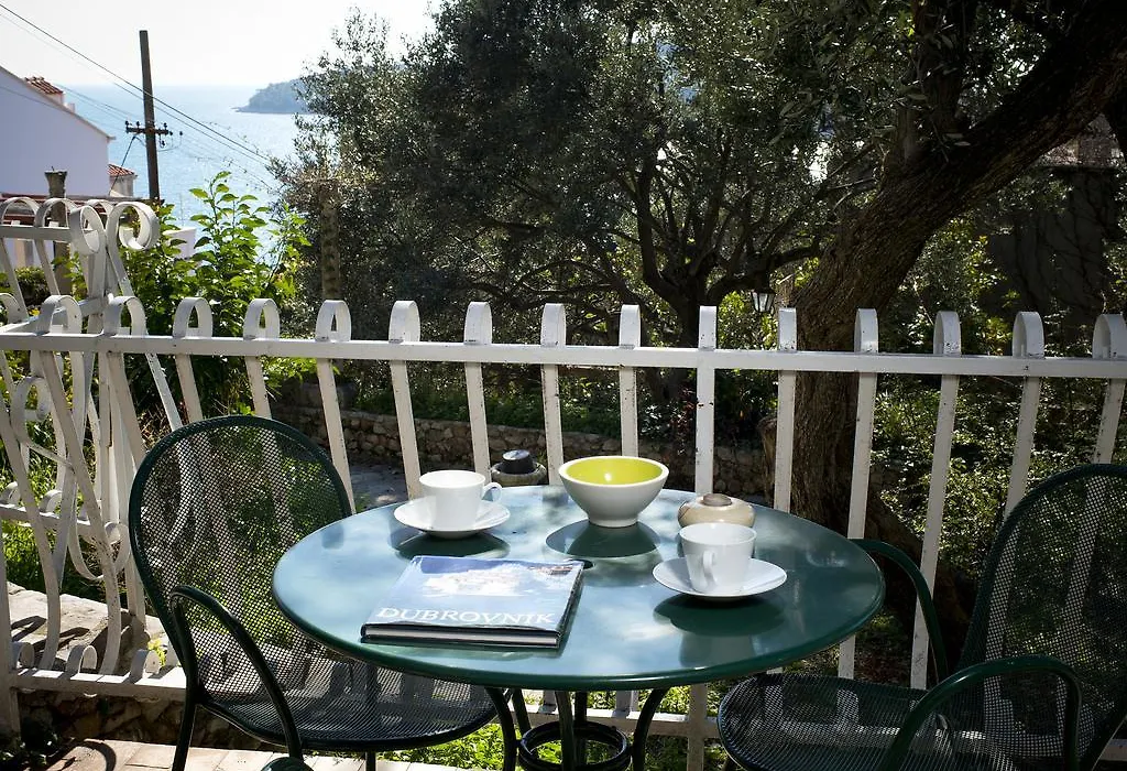 Dubrovnik Little Pearl-1