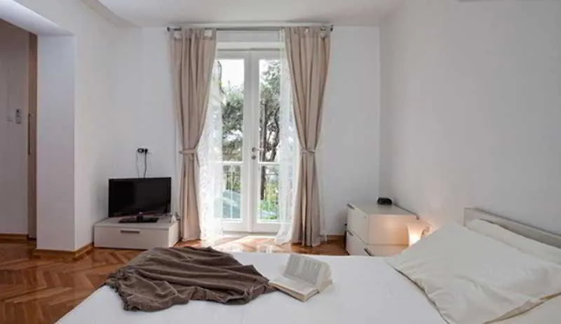Bonbon Luxury Studio-1