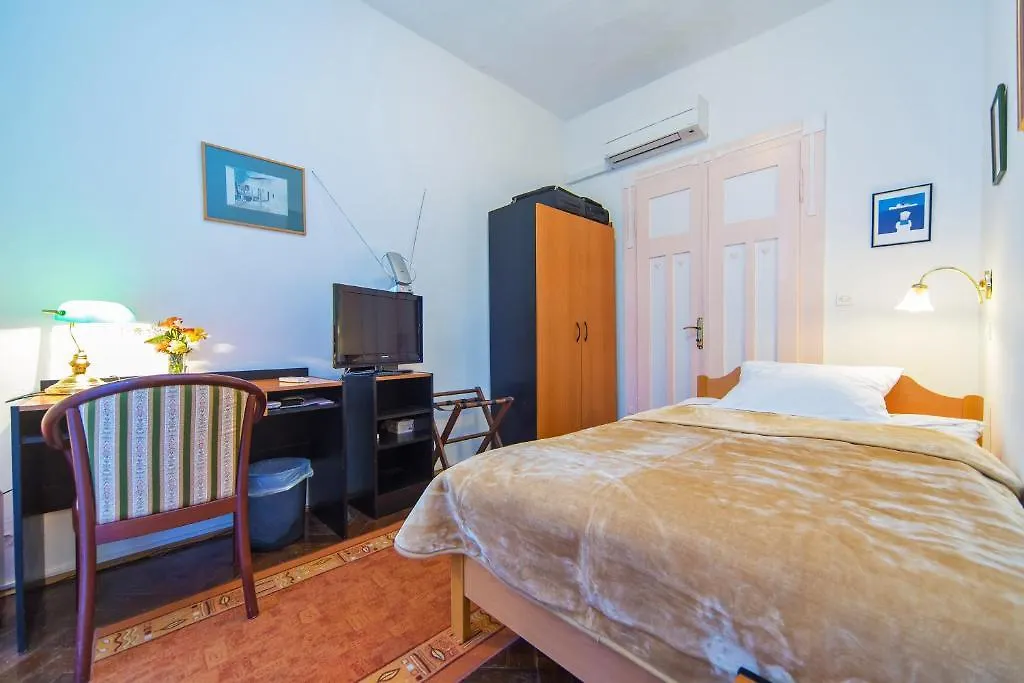 B&B Sesame Inn-1