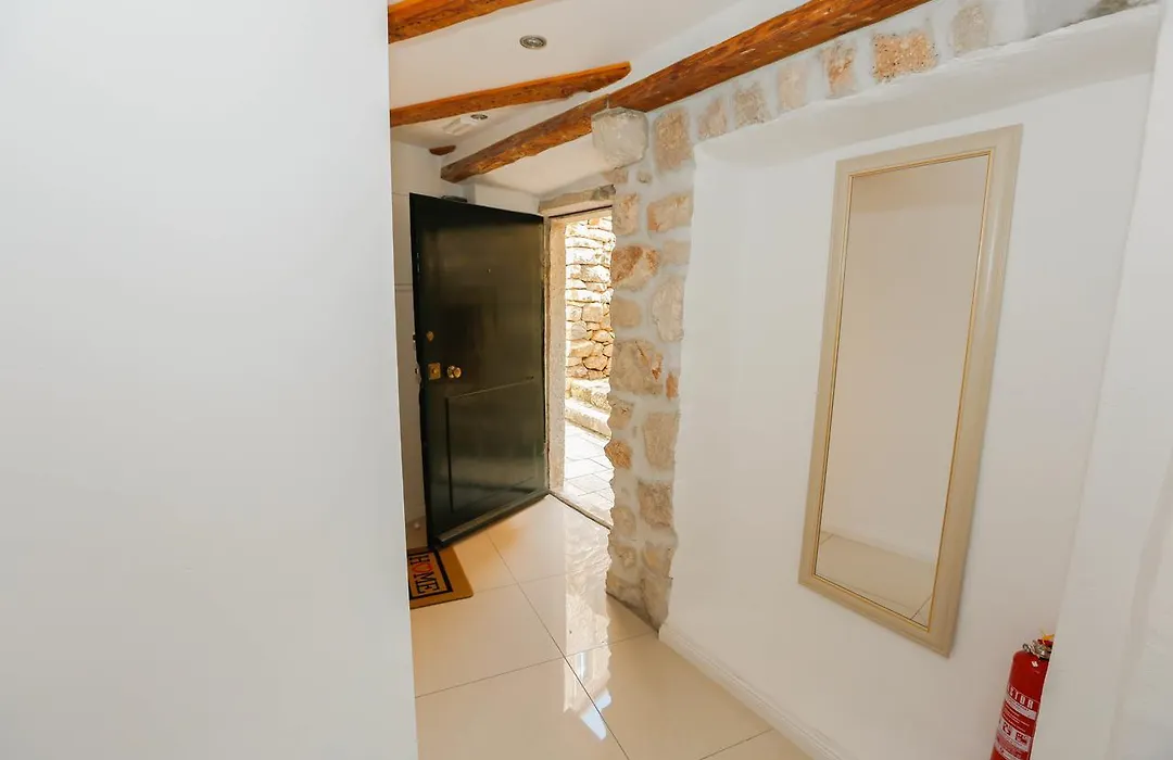 Castellum Apartments-1